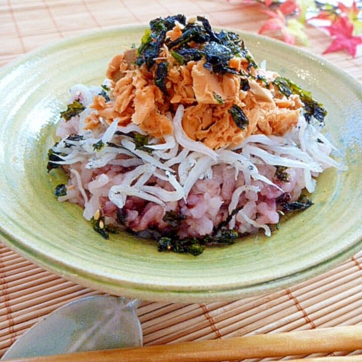 簡単！鮭としらすの☆紅白丼